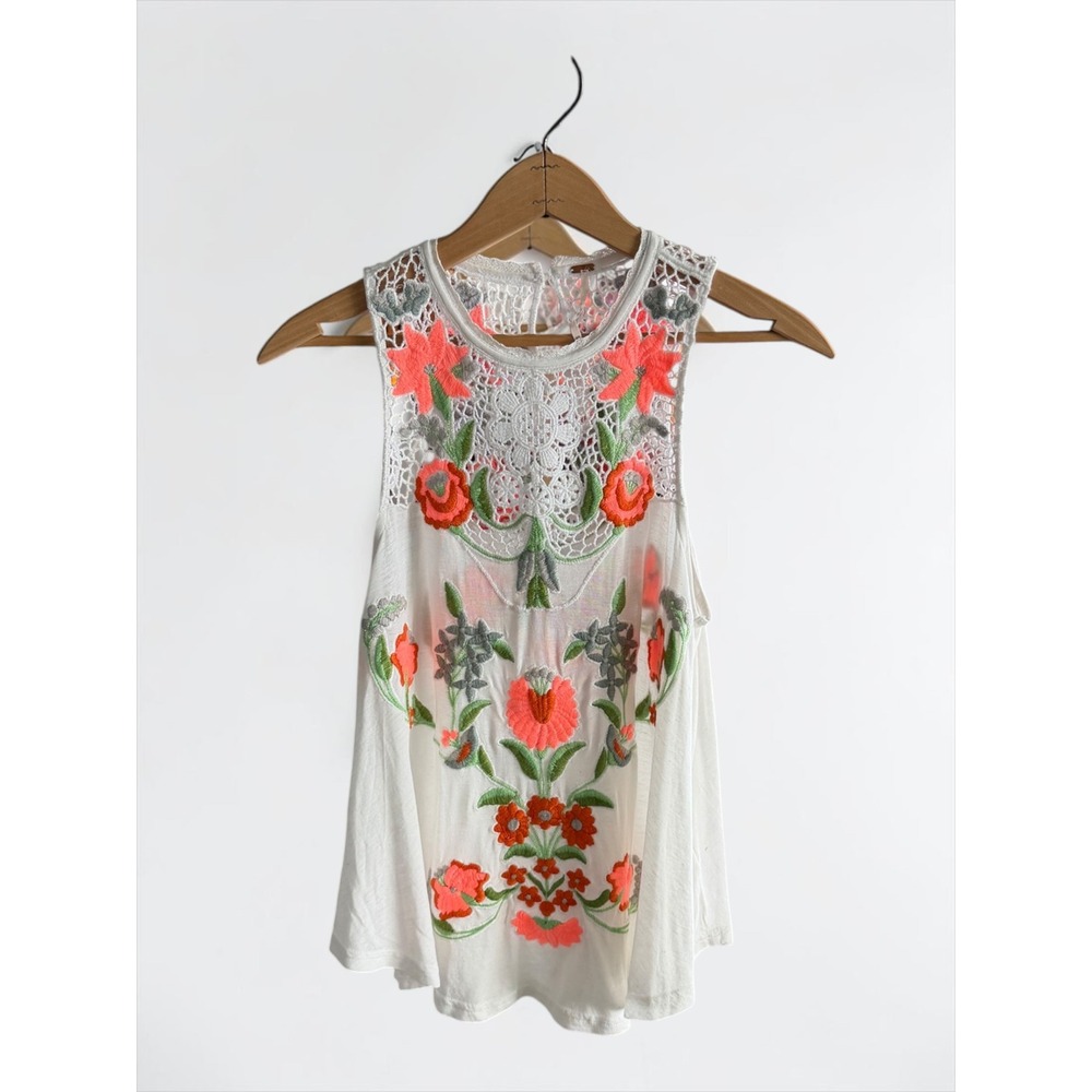 Free People Embroidered Crochet Lace Floral Tank Top Ivory Coral XS Boho Festiv.